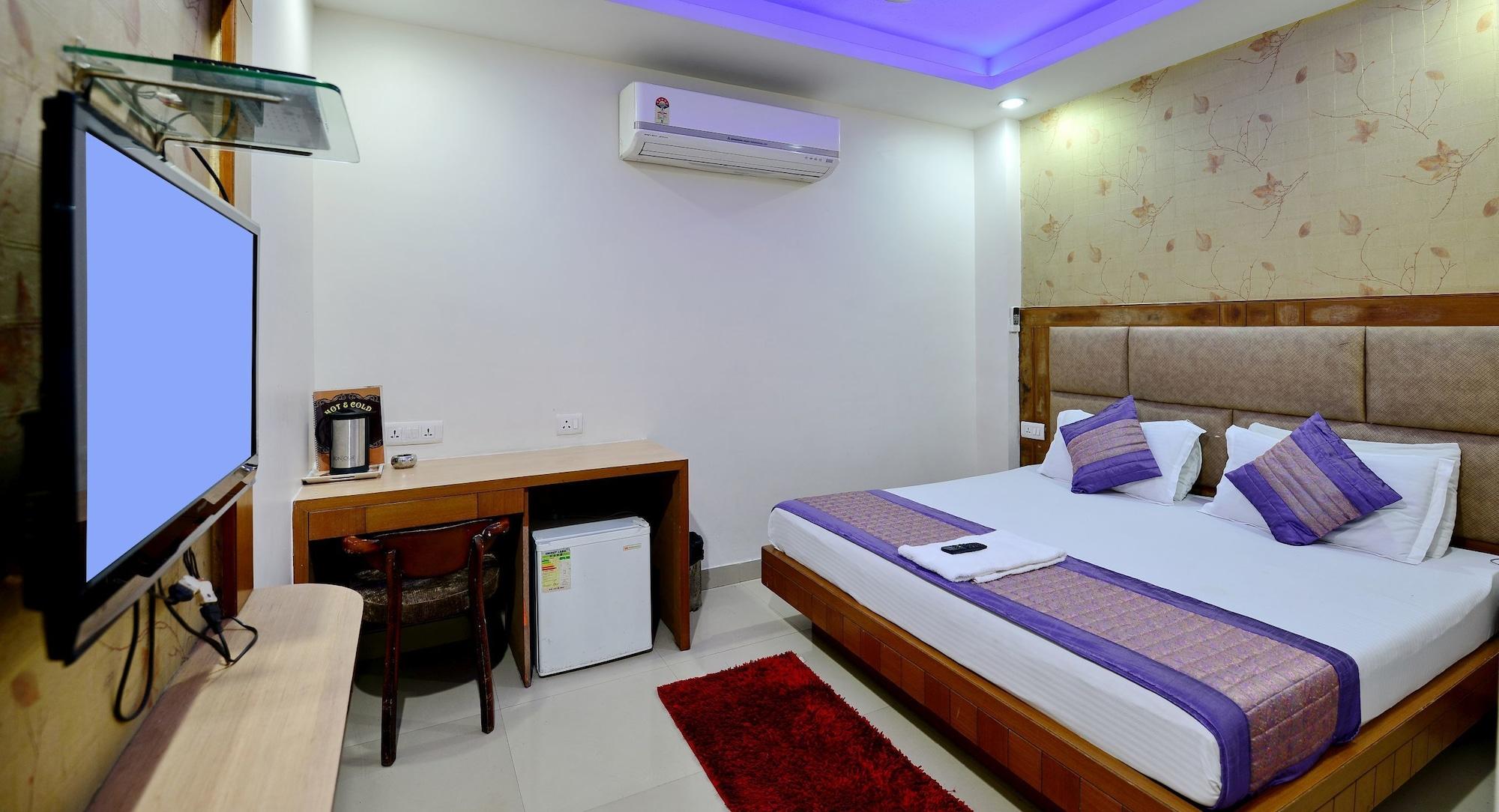 Hotel Emporio Near New Delhi Railway Station Екстер'єр фото