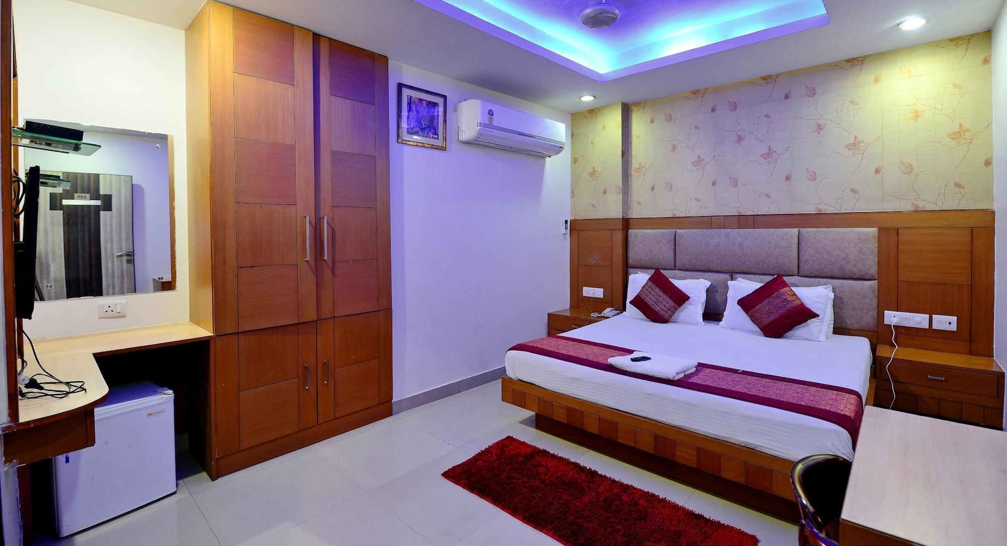 Hotel Emporio Near New Delhi Railway Station Екстер'єр фото