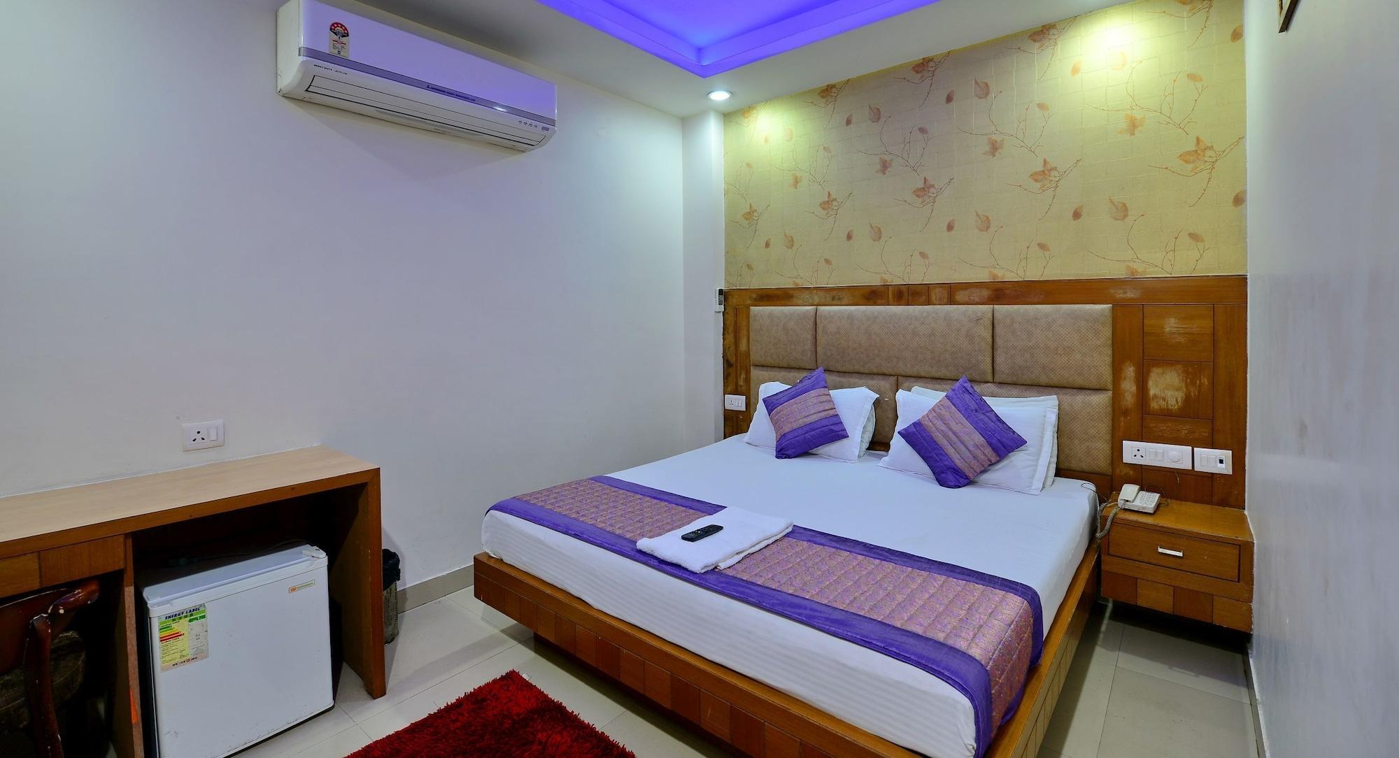 Hotel Emporio Near New Delhi Railway Station Екстер'єр фото