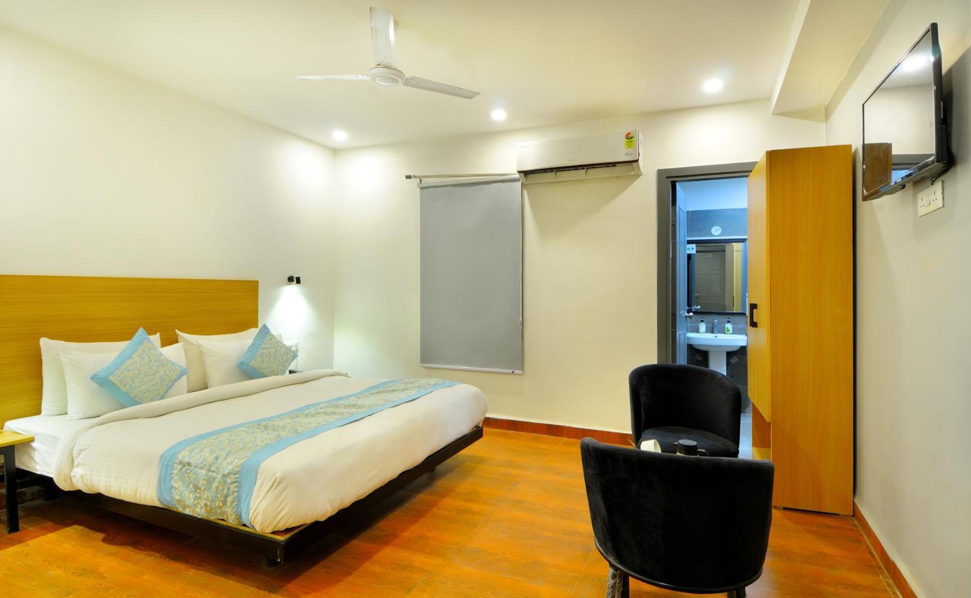 Hotel Emporio Near New Delhi Railway Station Екстер'єр фото