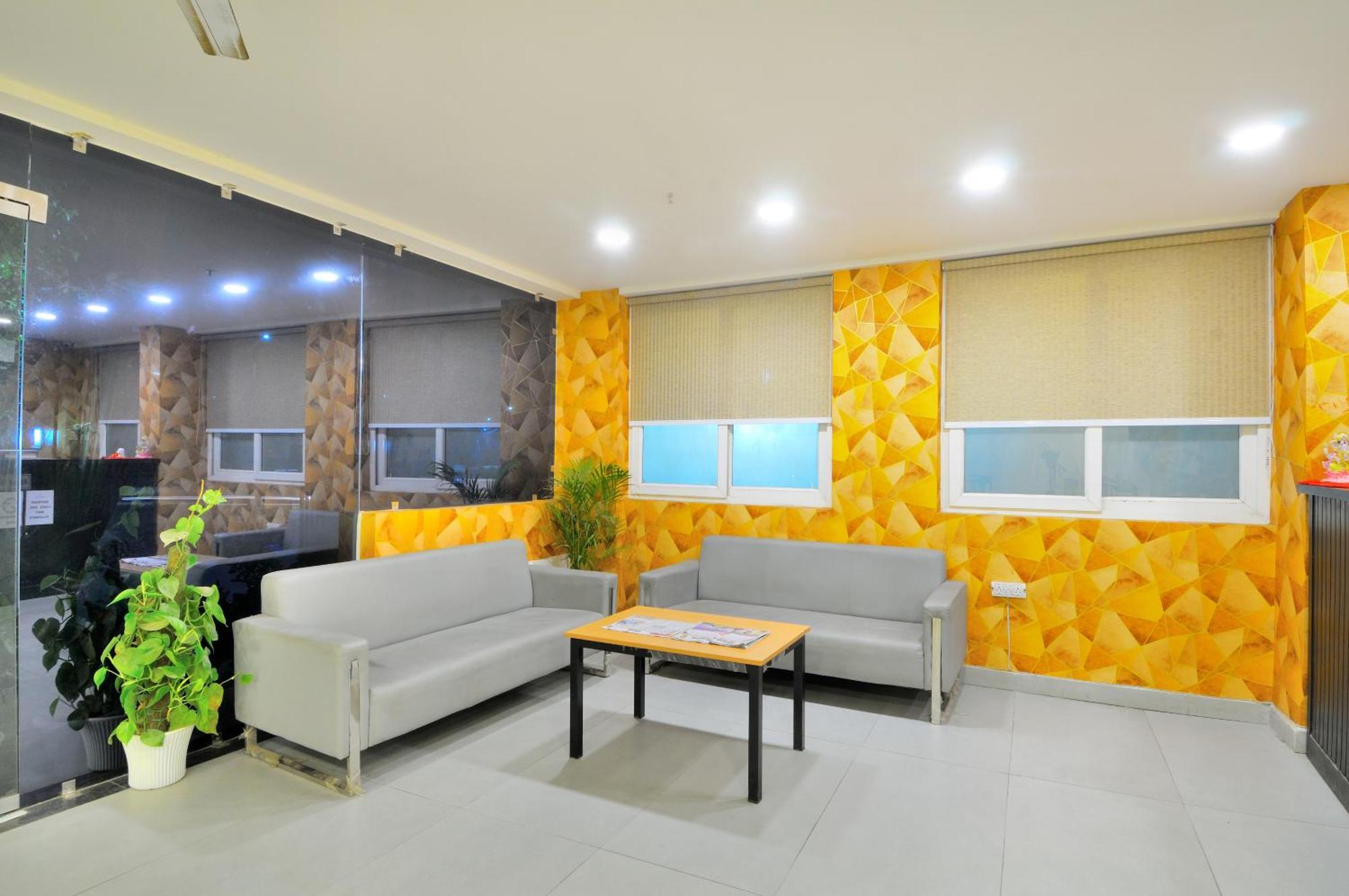 Hotel Emporio Near New Delhi Railway Station Екстер'єр фото